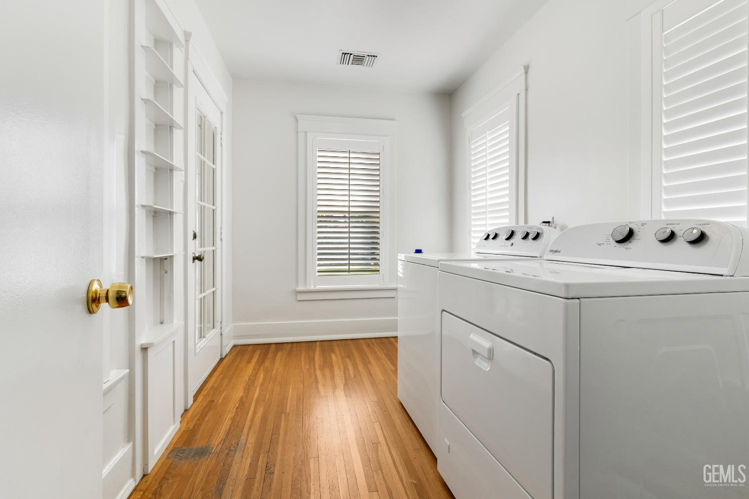 2709 Sunset Avenue — photo 25