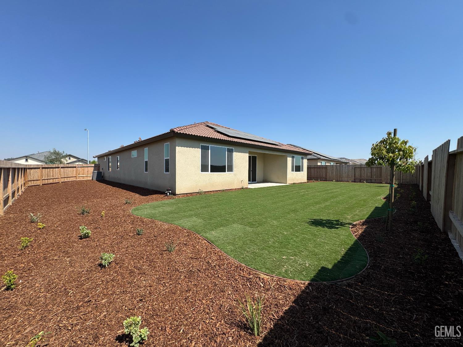 11215 Alcazar Avenue — photo 5