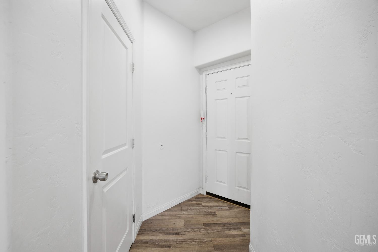 203 Isla Del Sol Drive — photo 5