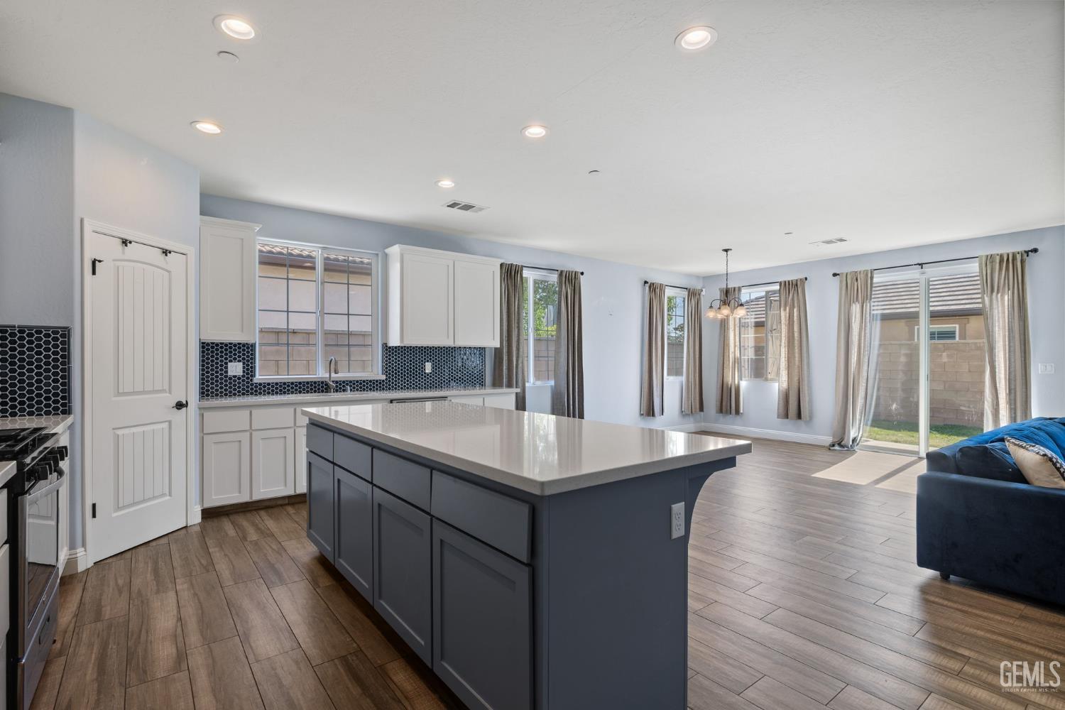 5308 Village Green Lane — photo 14