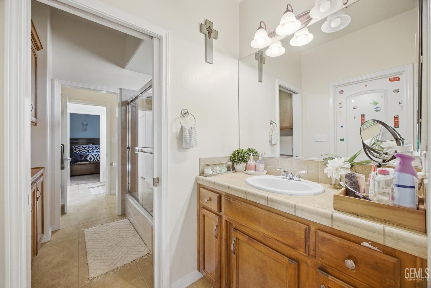4401 Whitegate Avenue — photo 32