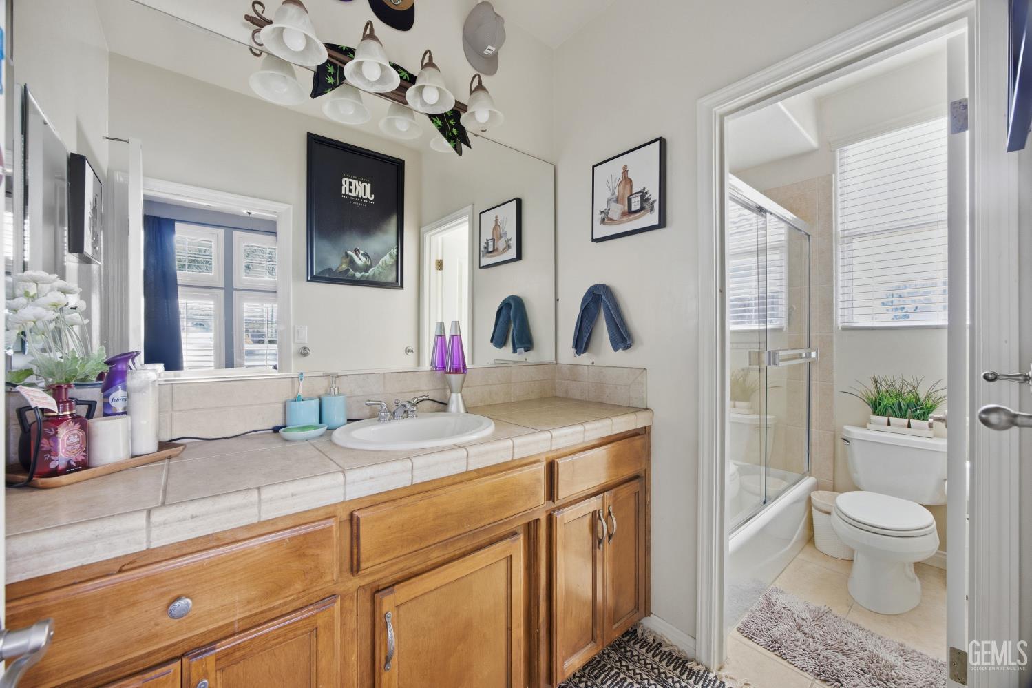 4401 Whitegate Avenue — photo 29