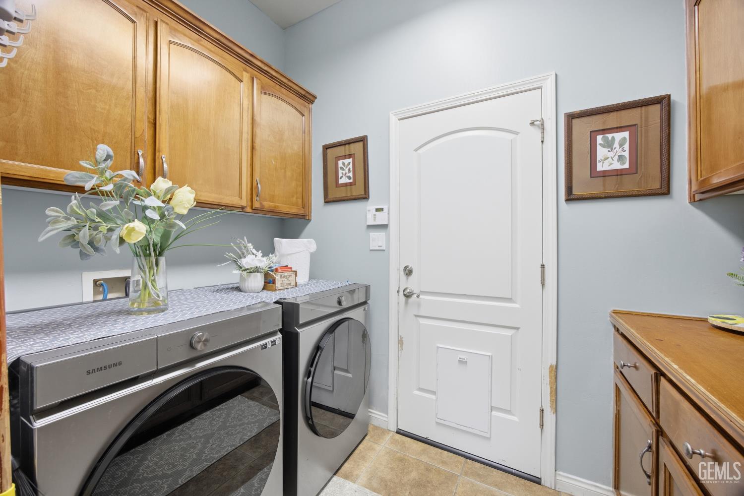 4401 Whitegate Avenue — photo 34