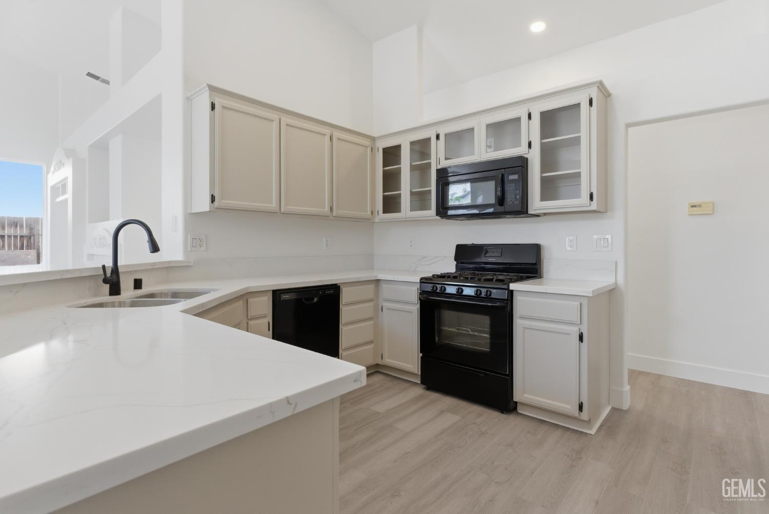 5621 Greenhorn Mountain Court — photo 10