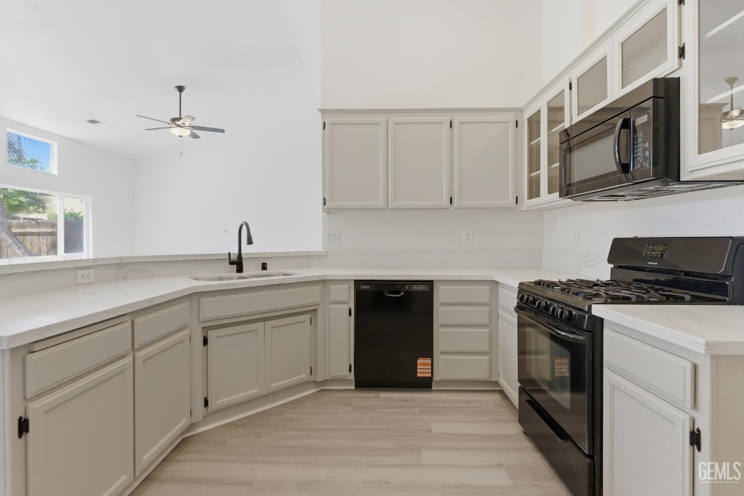 5621 Greenhorn Mountain Court — photo 11
