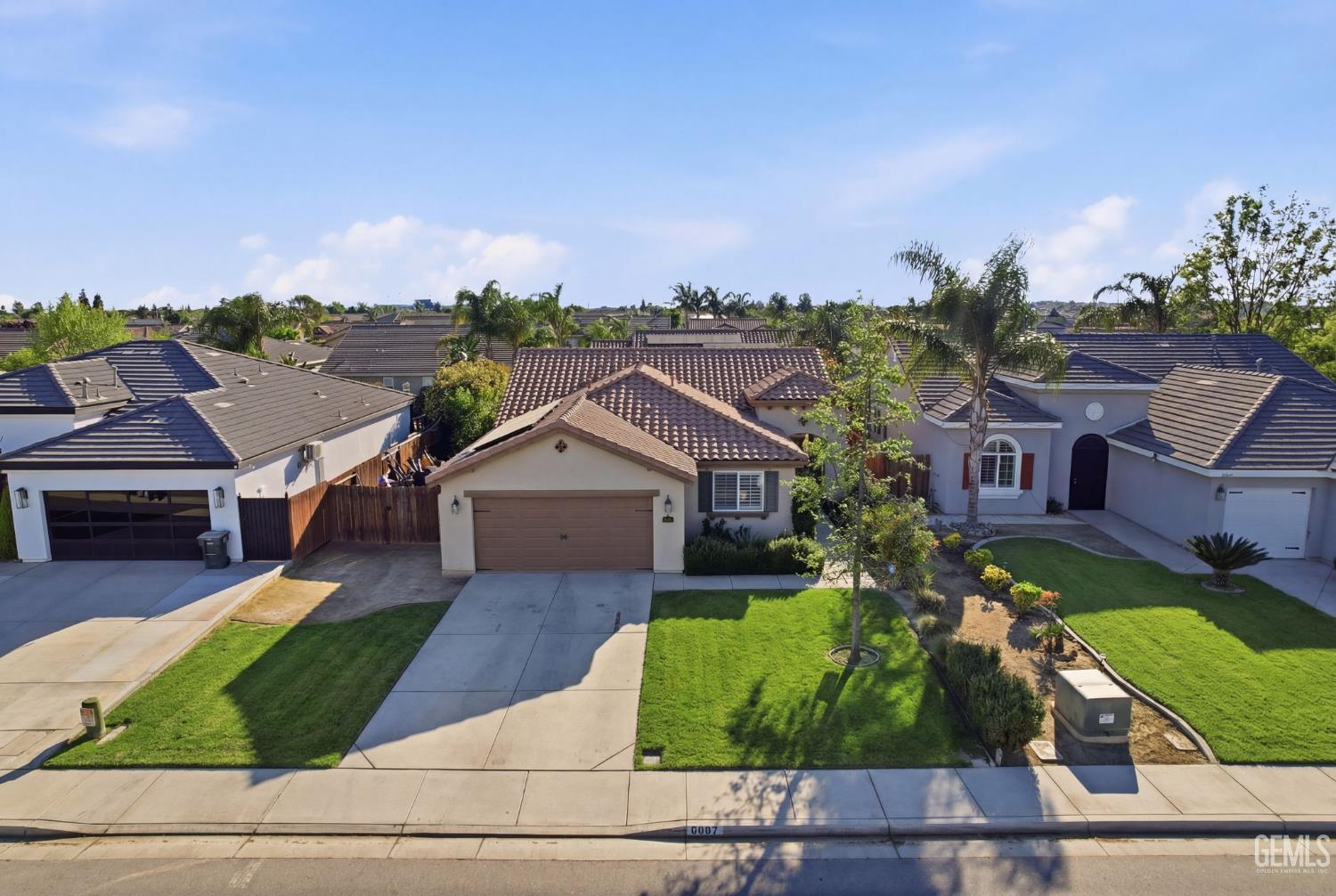 6807 Clear Water Creek Way — photo 3