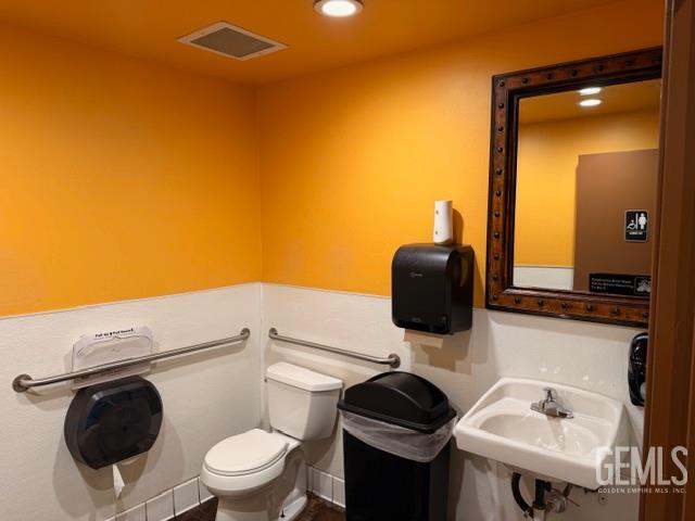 2631 Fashion Plaza — photo 2