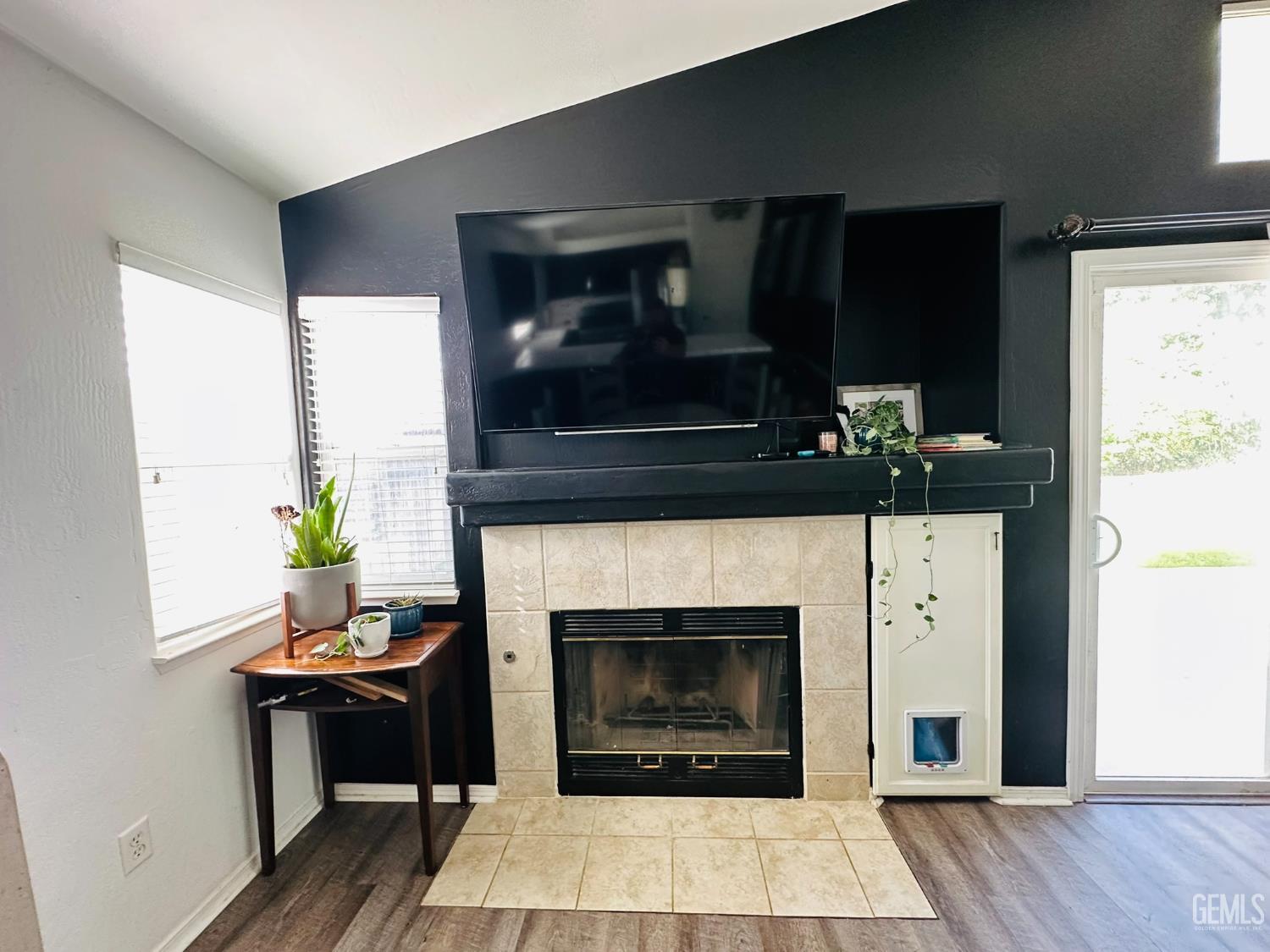 8806 Rollingbay Drive — photo 6