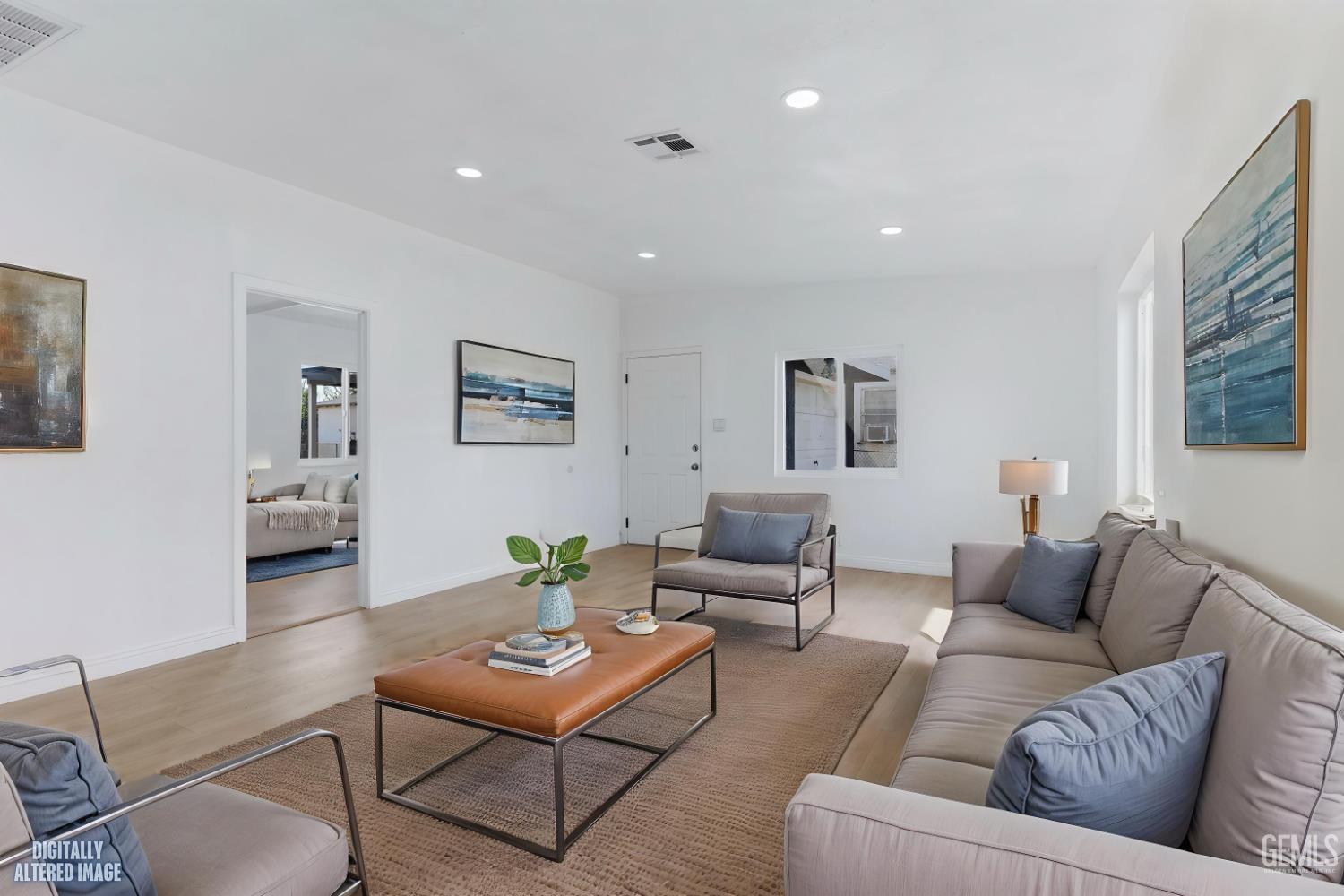 315 Churchill Drive — photo 6
