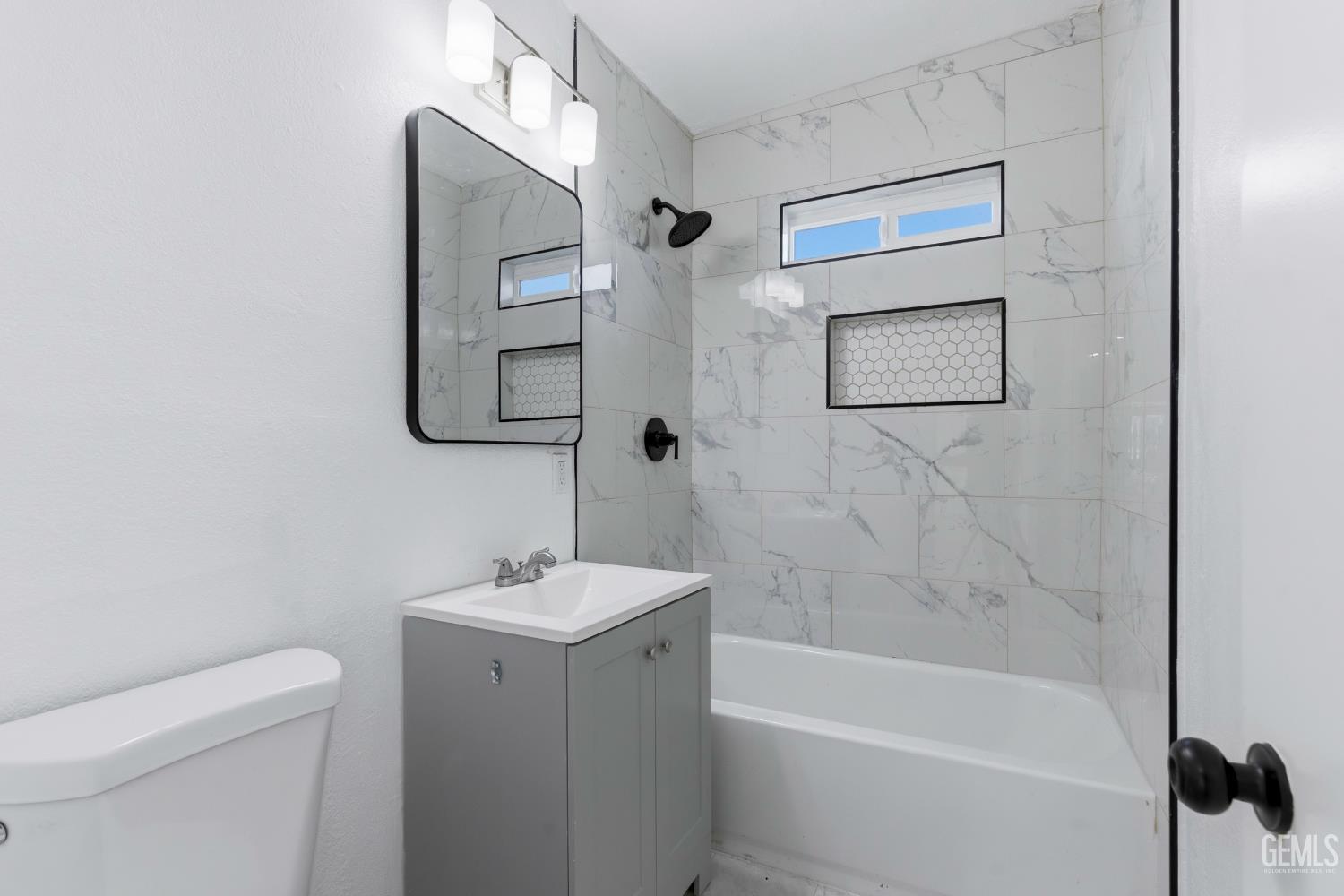 315 Churchill Drive — photo 13
