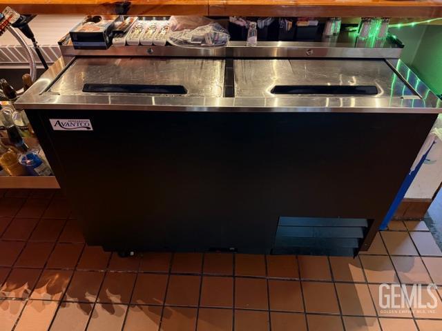 2631 Fashion Plaza — photo 4