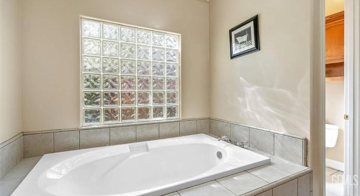 9813 Fitzgerald Drive — photo 7