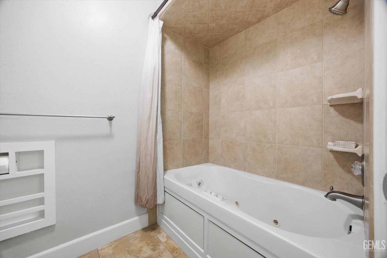 7100 Tioga Court — photo 22