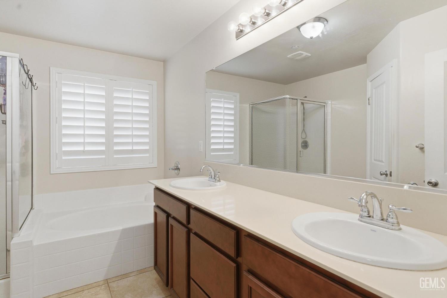 6807 Clear Water Creek Way — photo 24