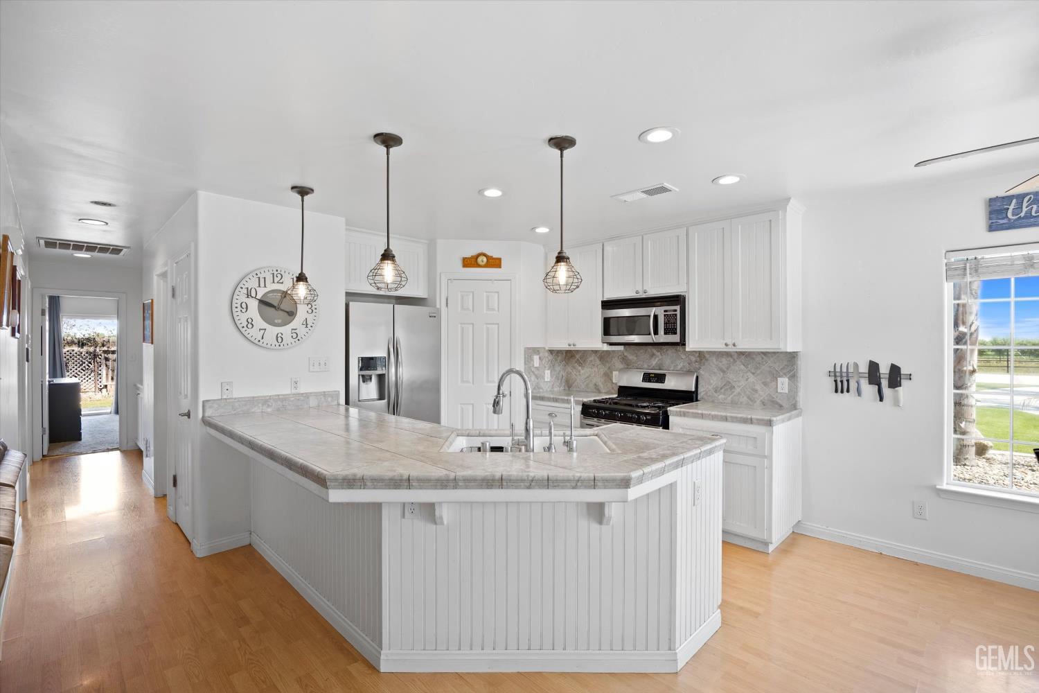 24930 Sullivan Road — photo 35