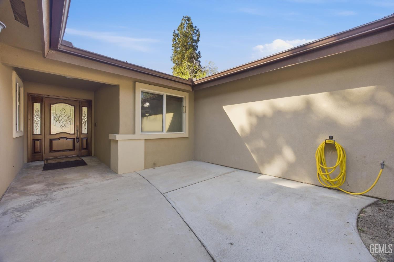 7100 Tioga Court — photo 5