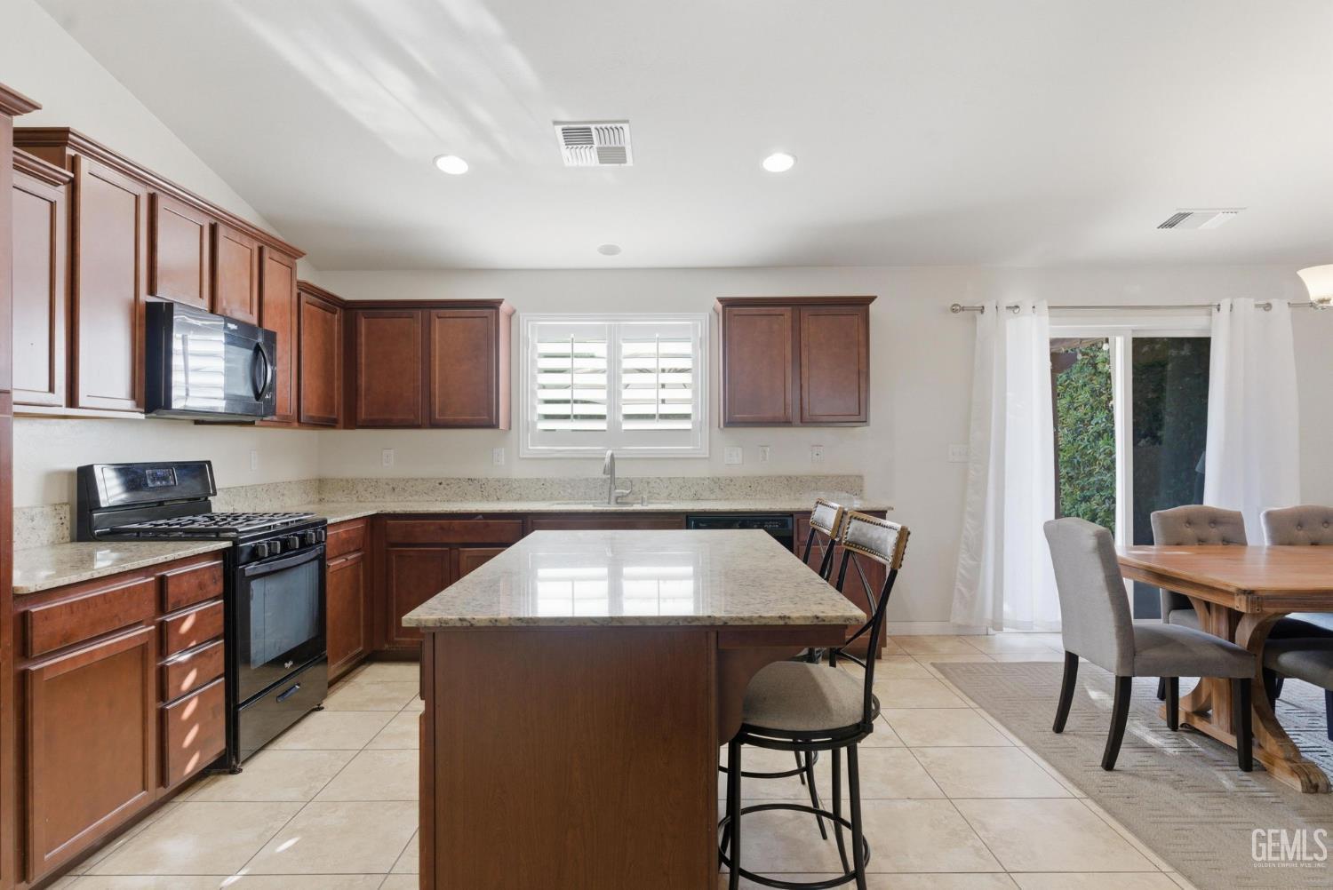 6807 Clear Water Creek Way — photo 17