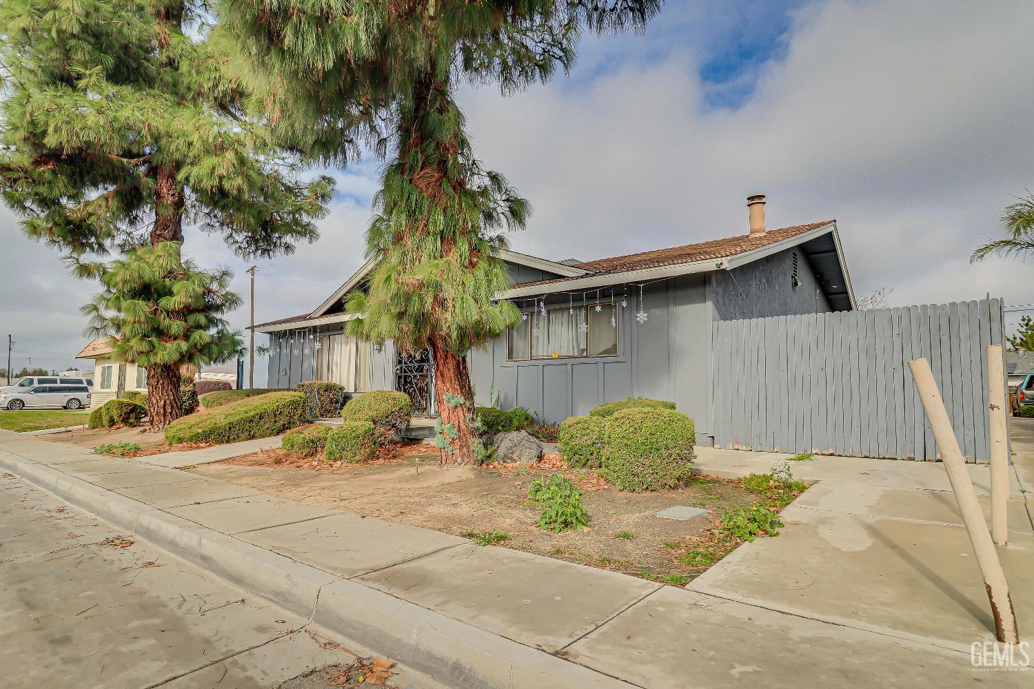 3840 White Lane — photo 5