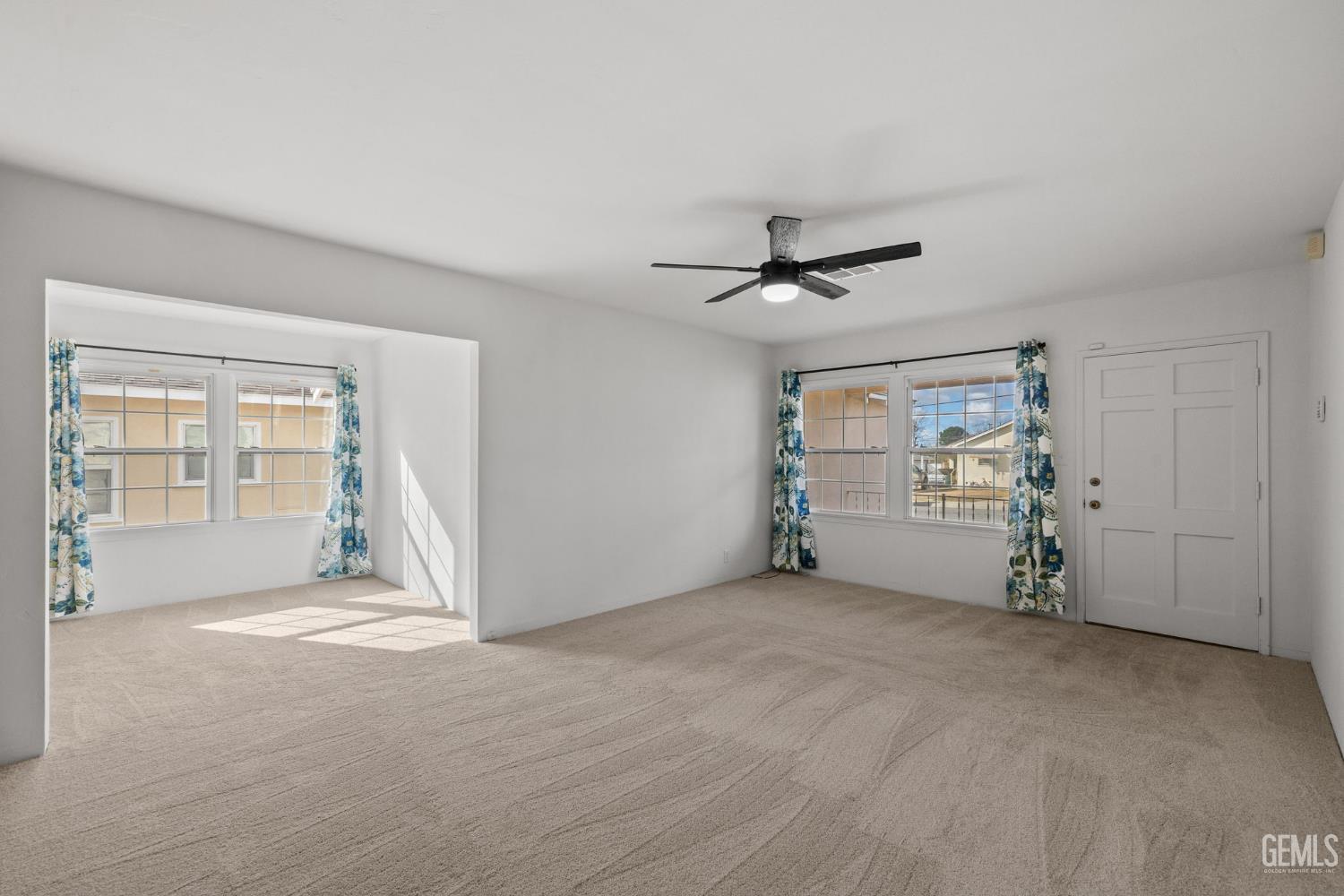 2416 Barnett Street — photo 11