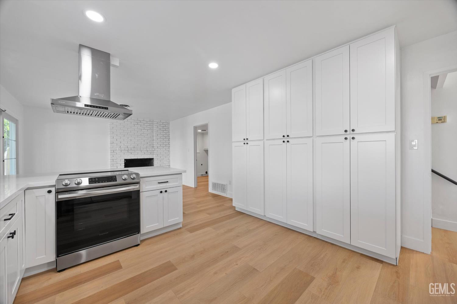 2801 Elm Street — photo 21