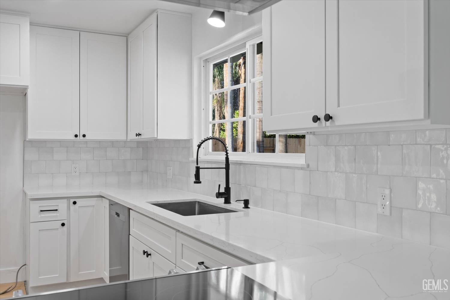 2801 Elm Street — photo 18