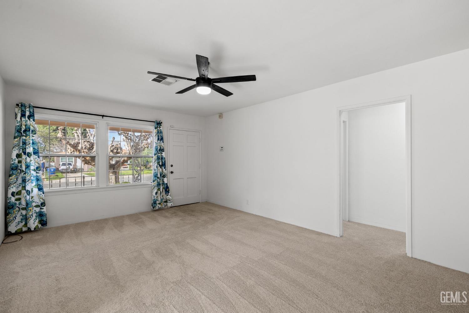 2416 Barnett Street — photo 8