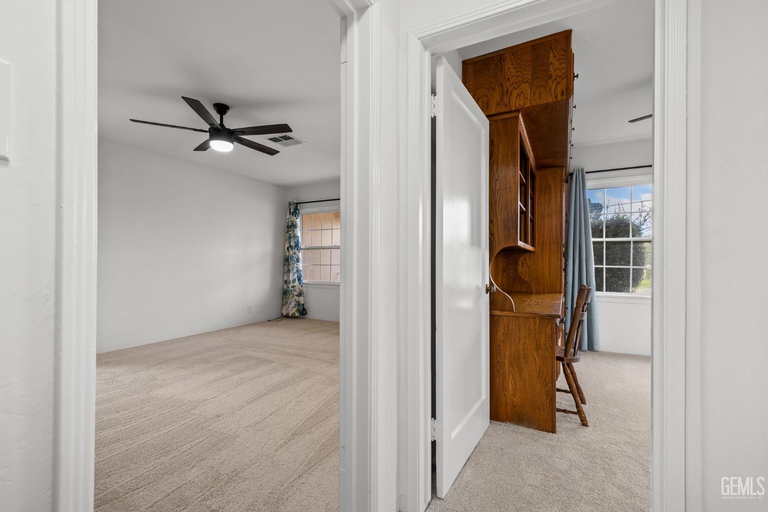 2416 Barnett Street — photo 26