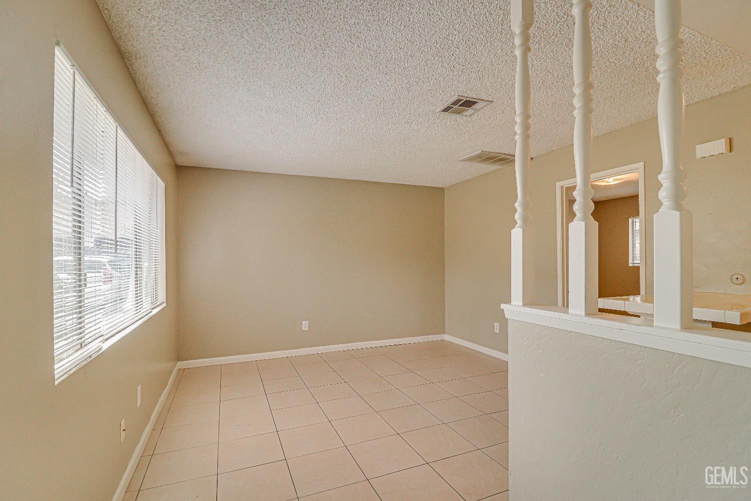 3840 White Lane — photo 12