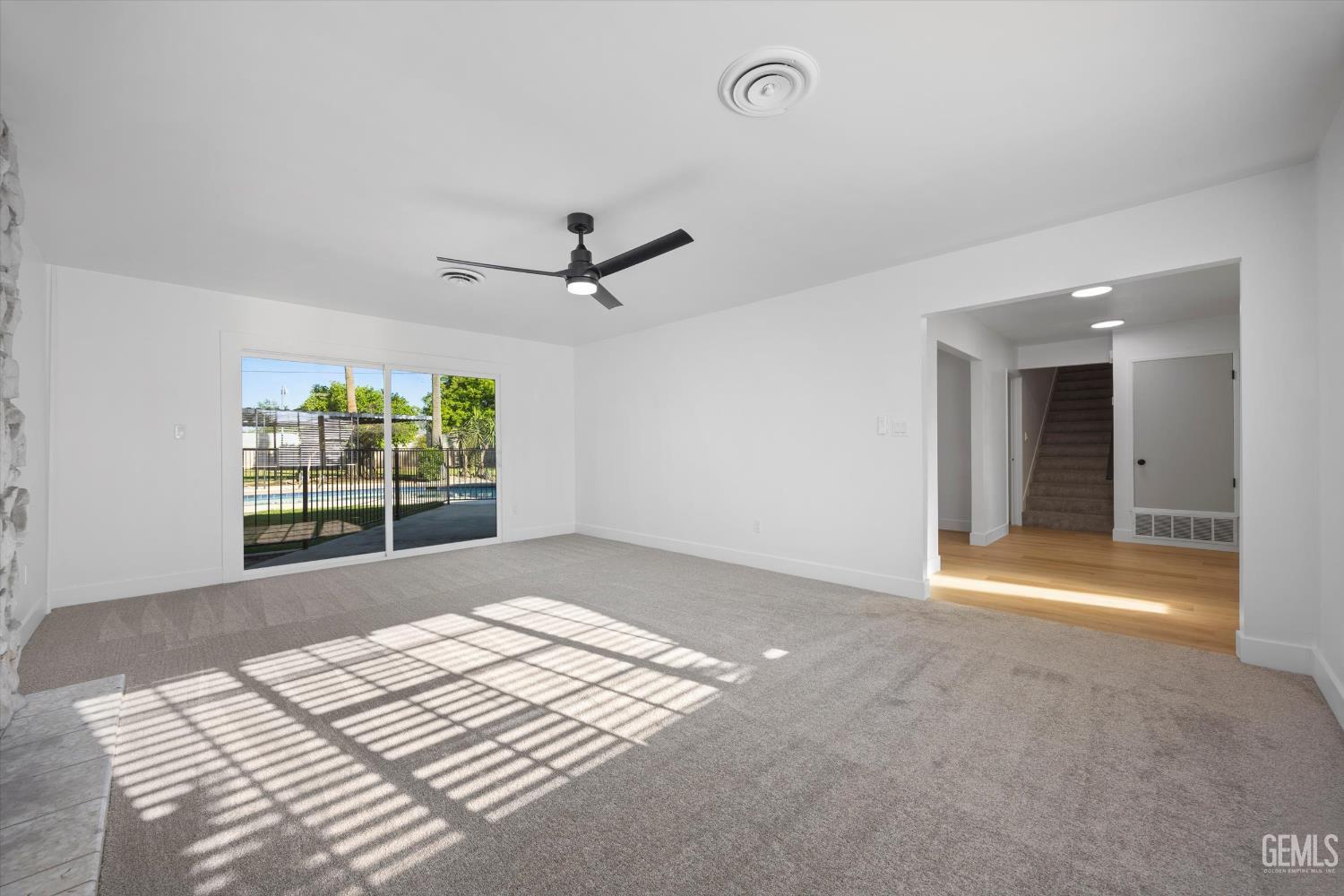 2801 Elm Street — photo 10