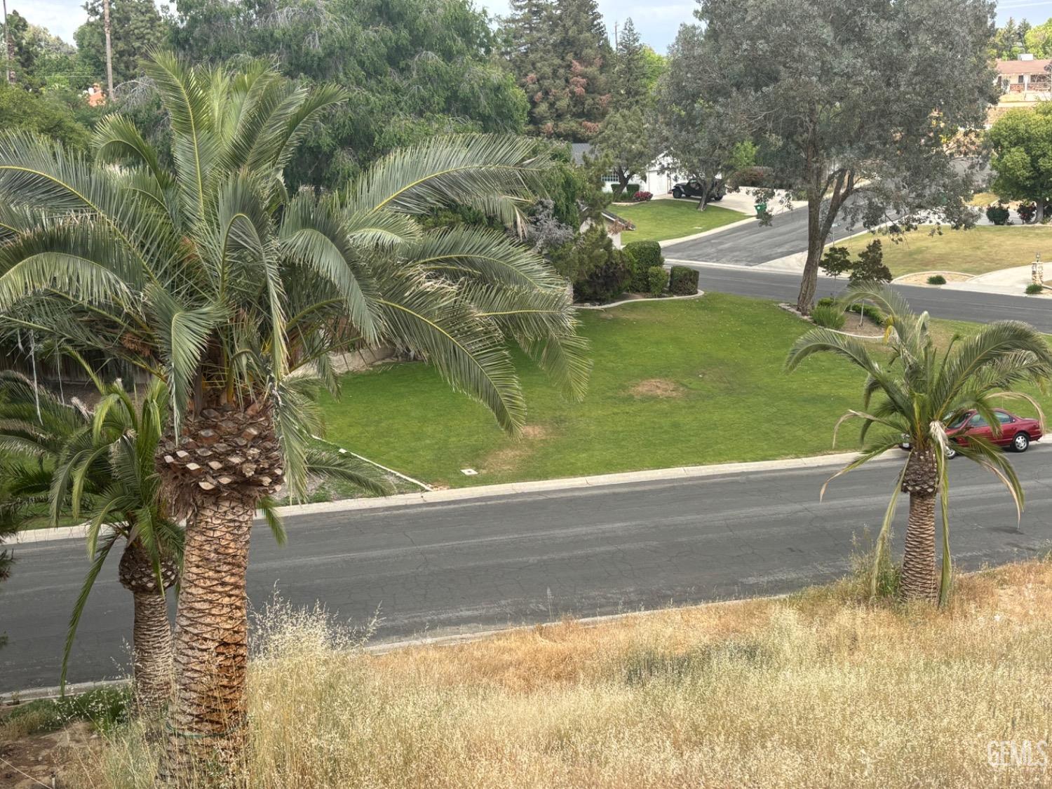 4120 Flintridge Drive — photo 7