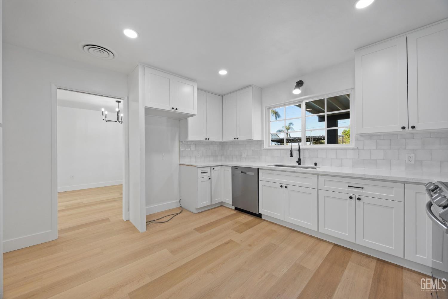 2801 Elm Street — photo 15