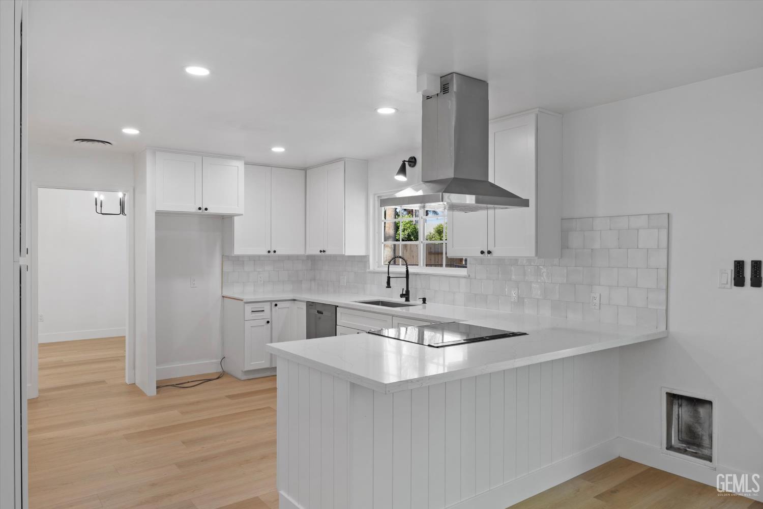 2801 Elm Street — photo 17