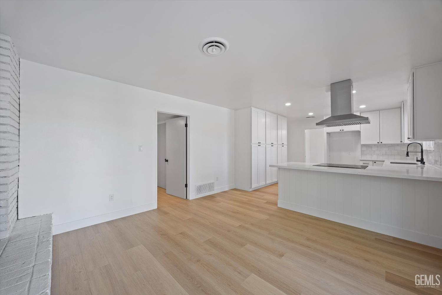 2801 Elm Street — photo 22