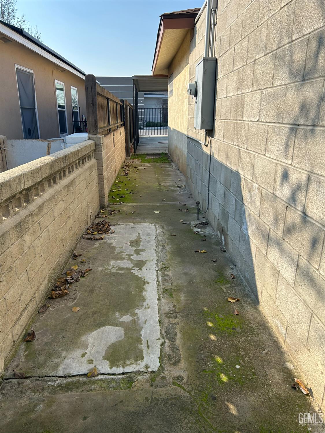 2204 Bedford Way — photo 45