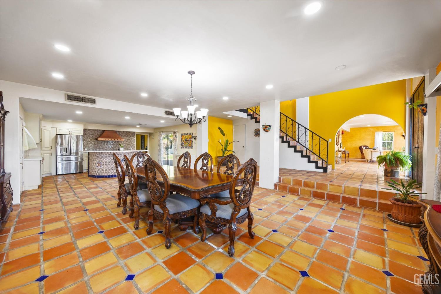 552 Pepper Drive — photo 8