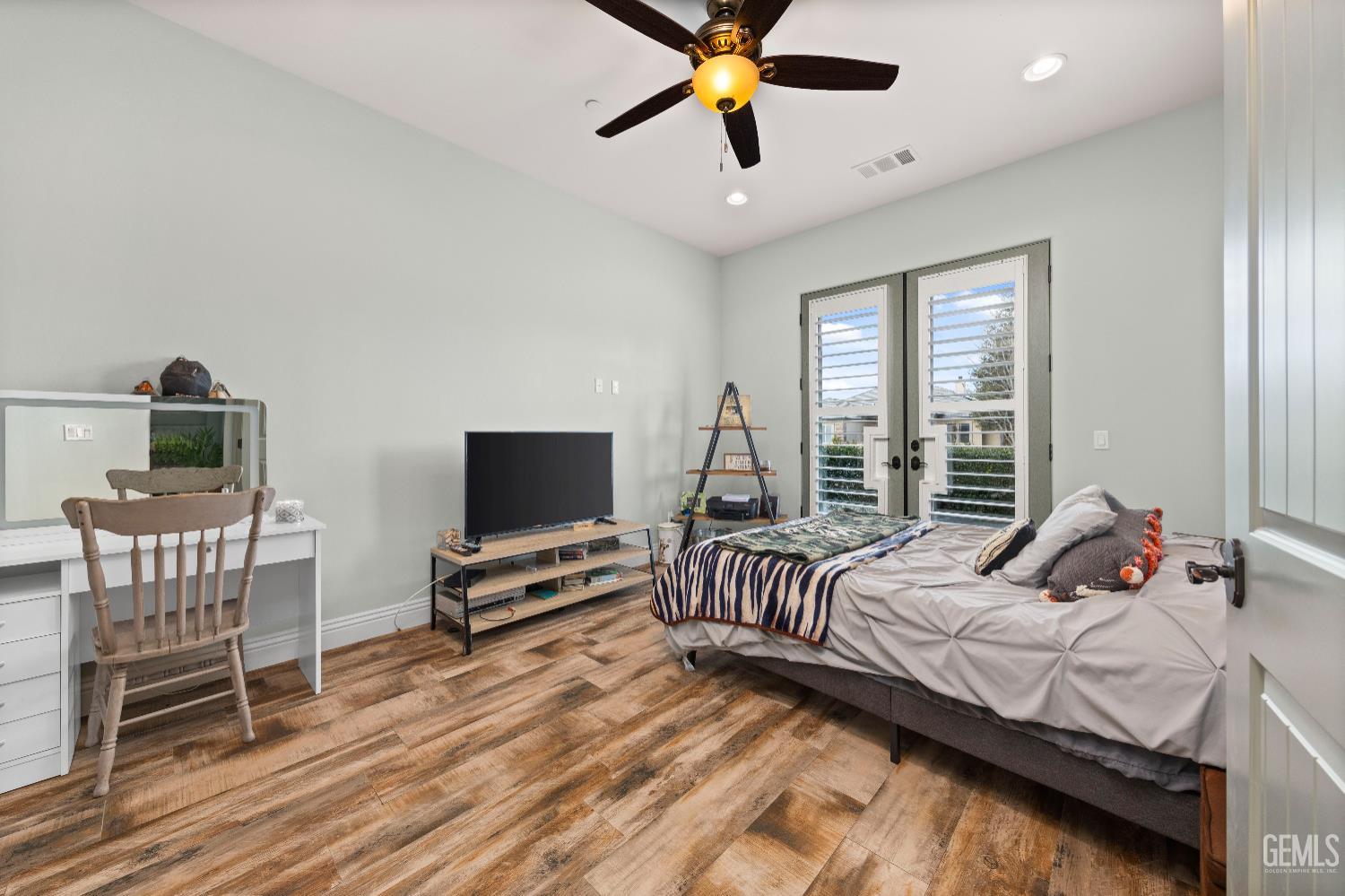 15521 Georges letour Avenue — photo 37