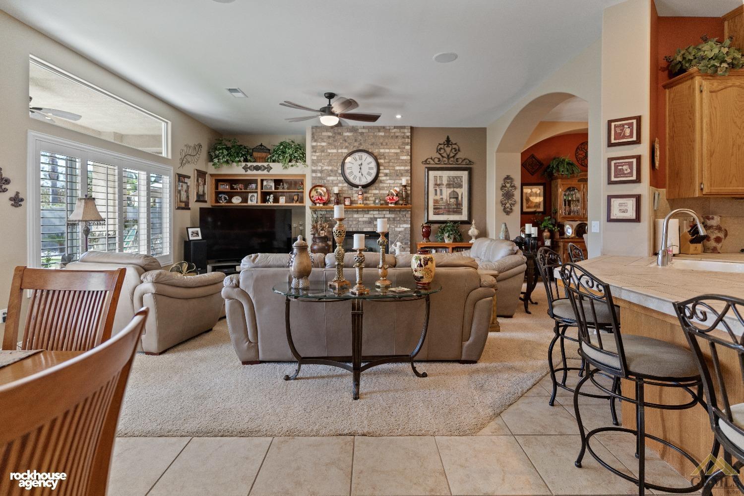11809 Irwindale Avenue — photo 24