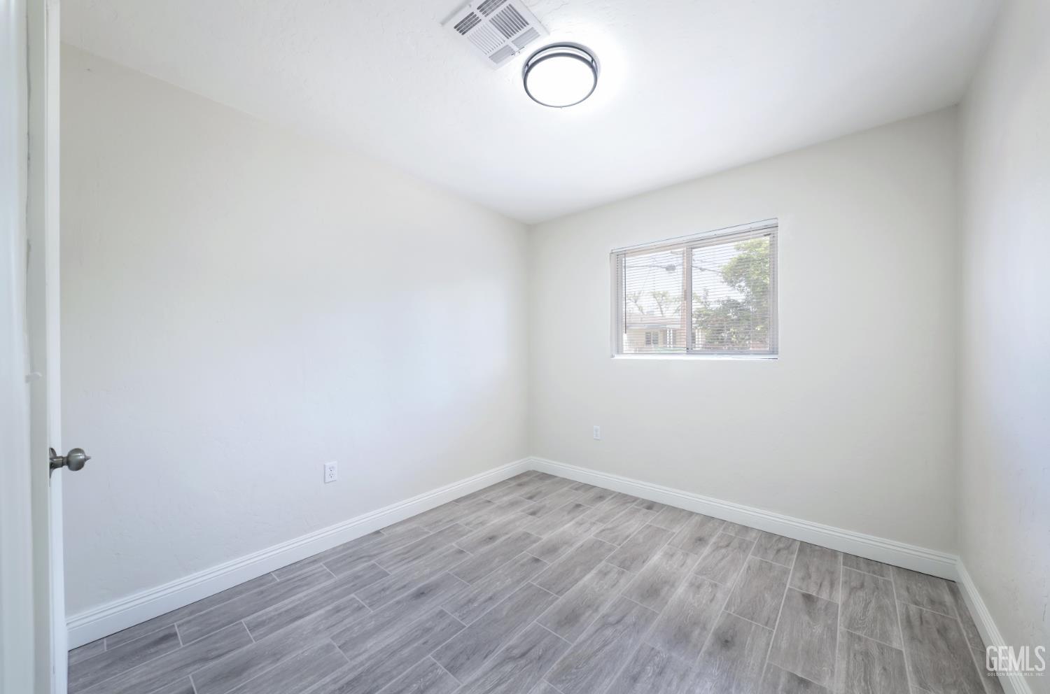 5801 Gowdy Lane — photo 24