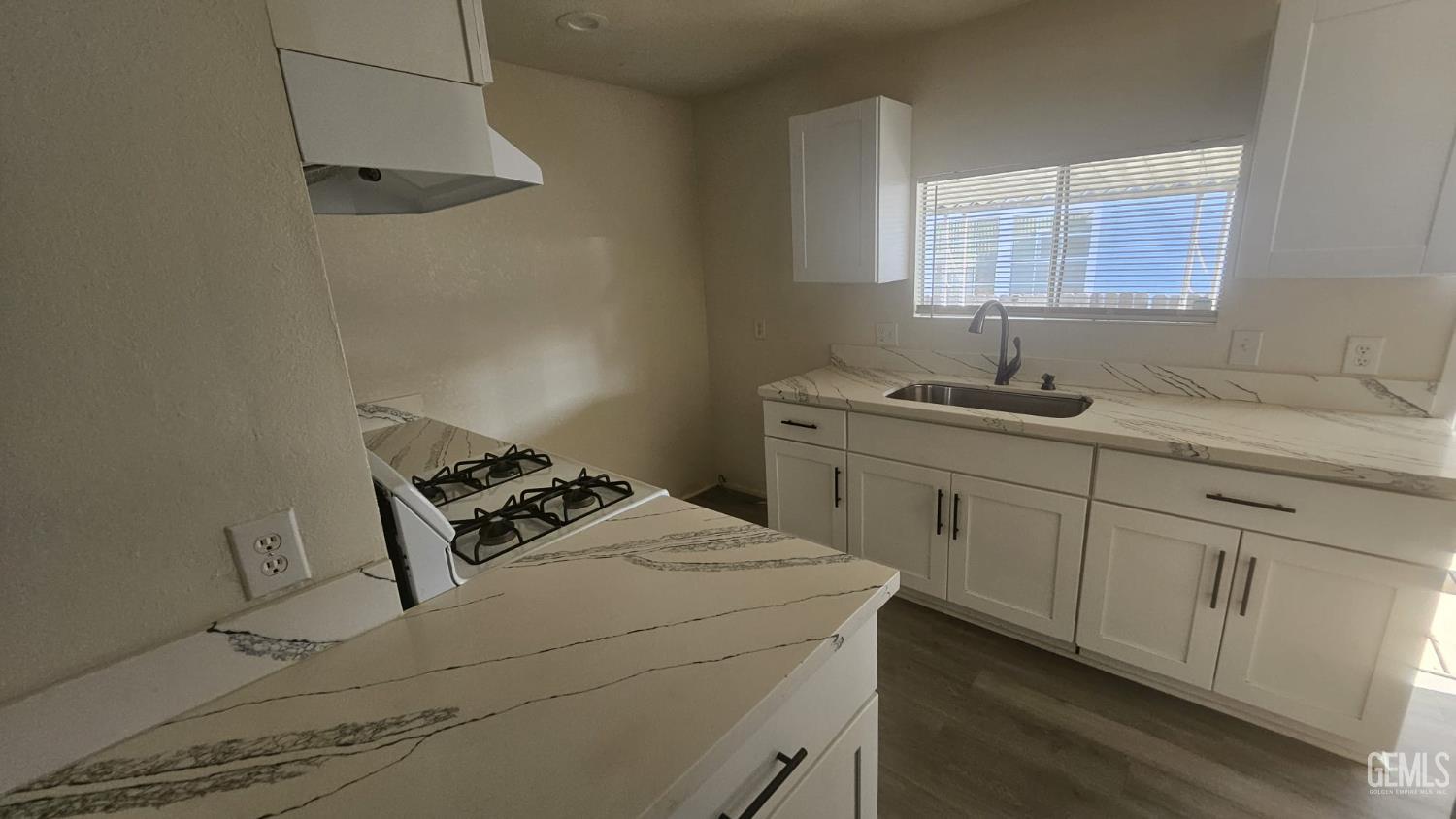 6601 Eucalyptus Drive — photo 11