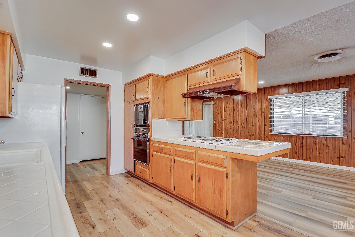 6212 Friant Drive — photo 9