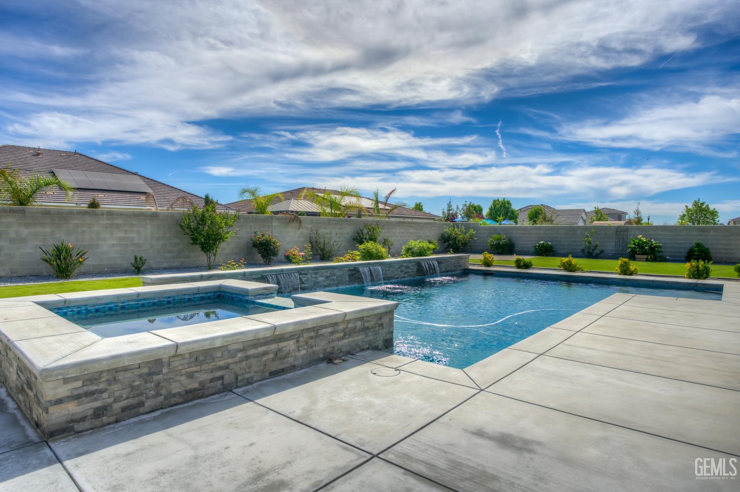 3702 Marian Way — photo 40