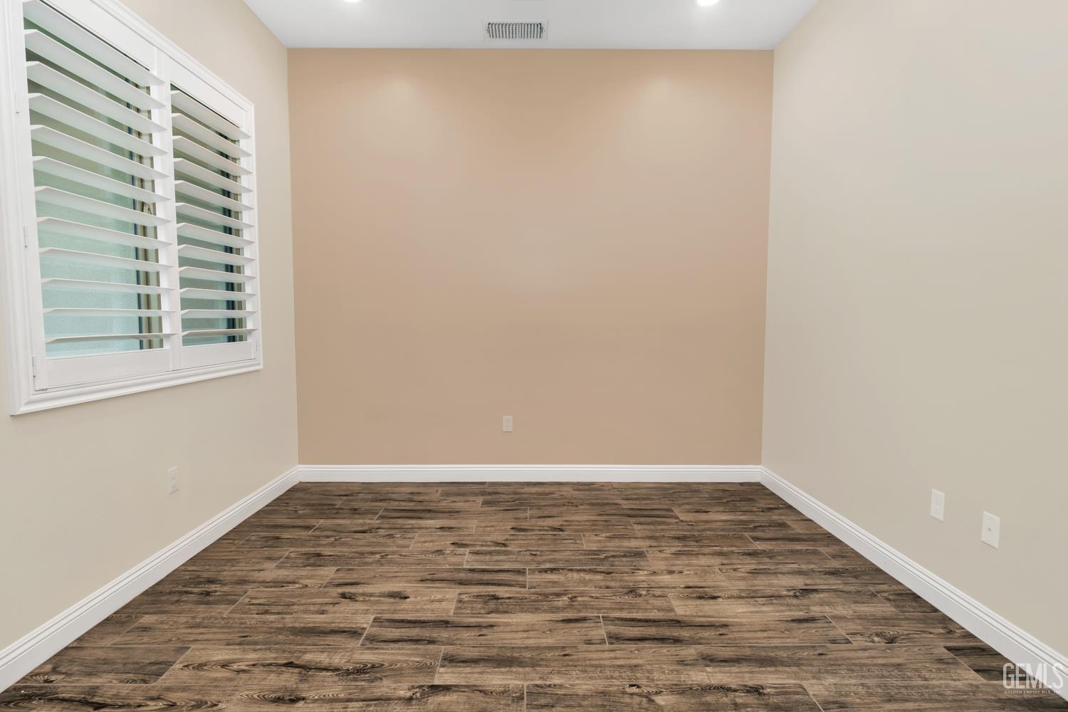 3702 Marian Way — photo 12