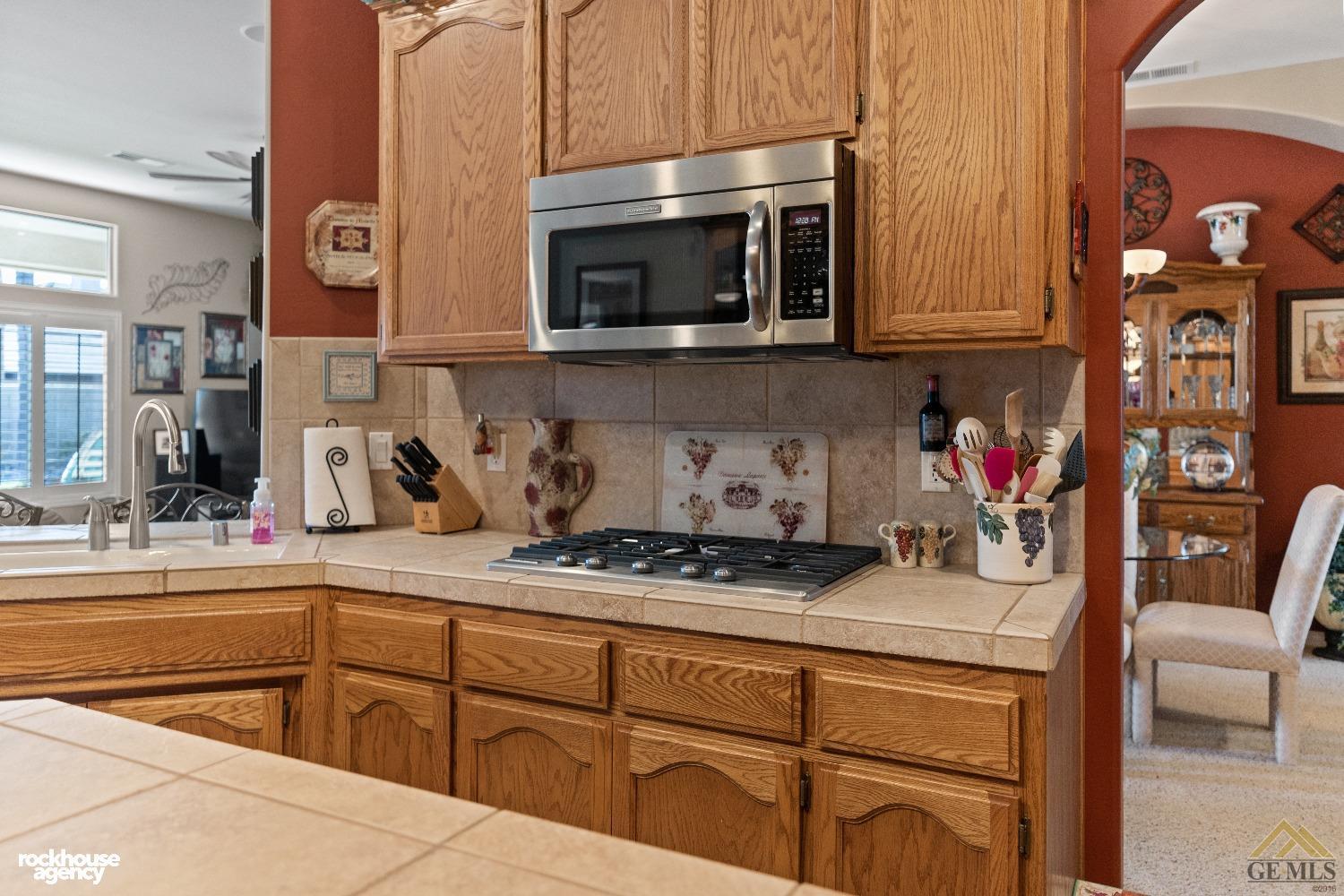 11809 Irwindale Avenue — photo 31