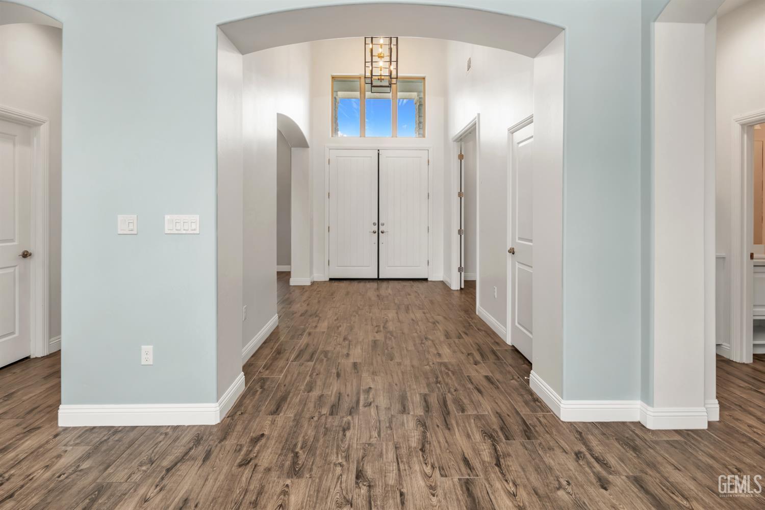3702 Marian Way — photo 13