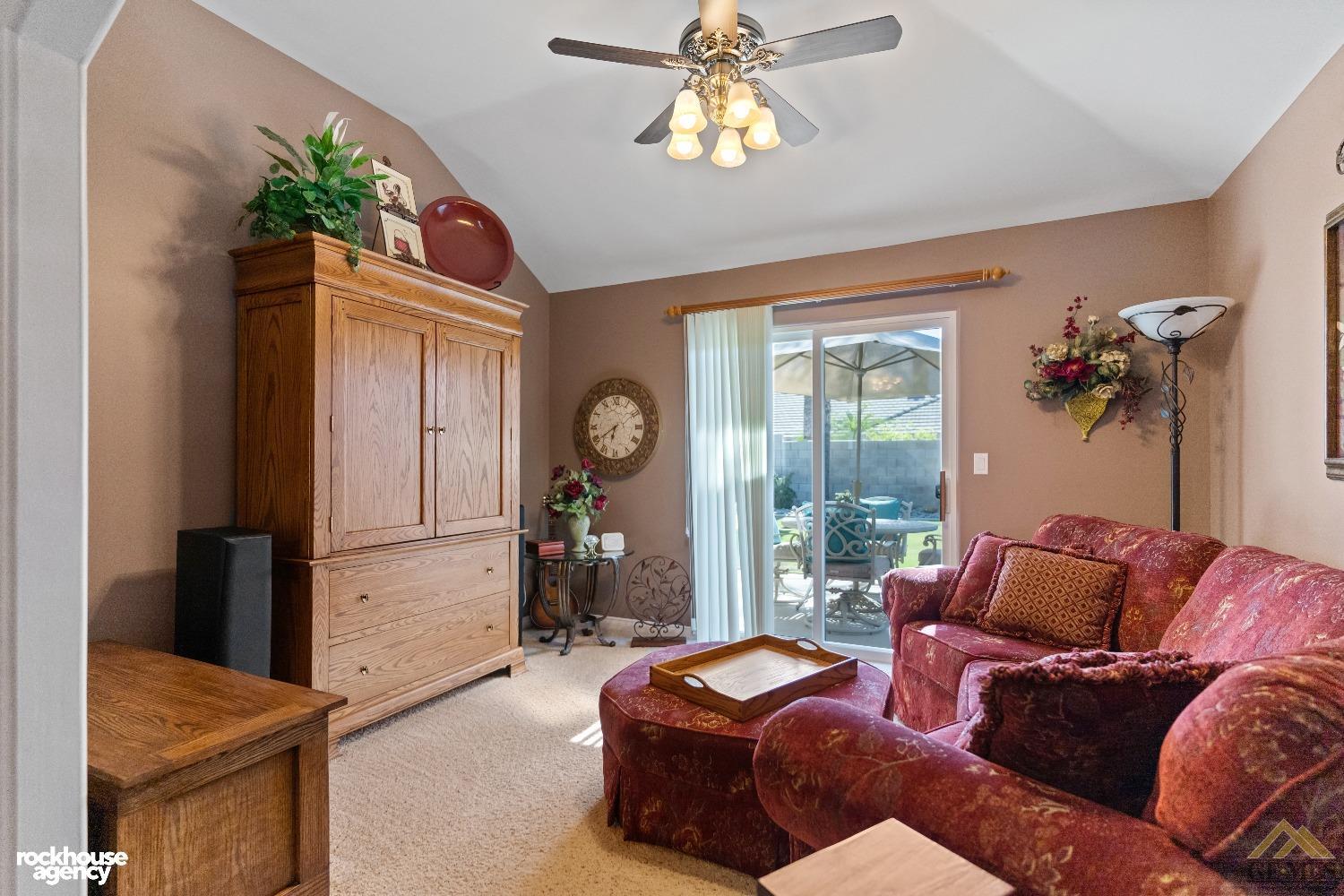 11809 Irwindale Avenue — photo 43
