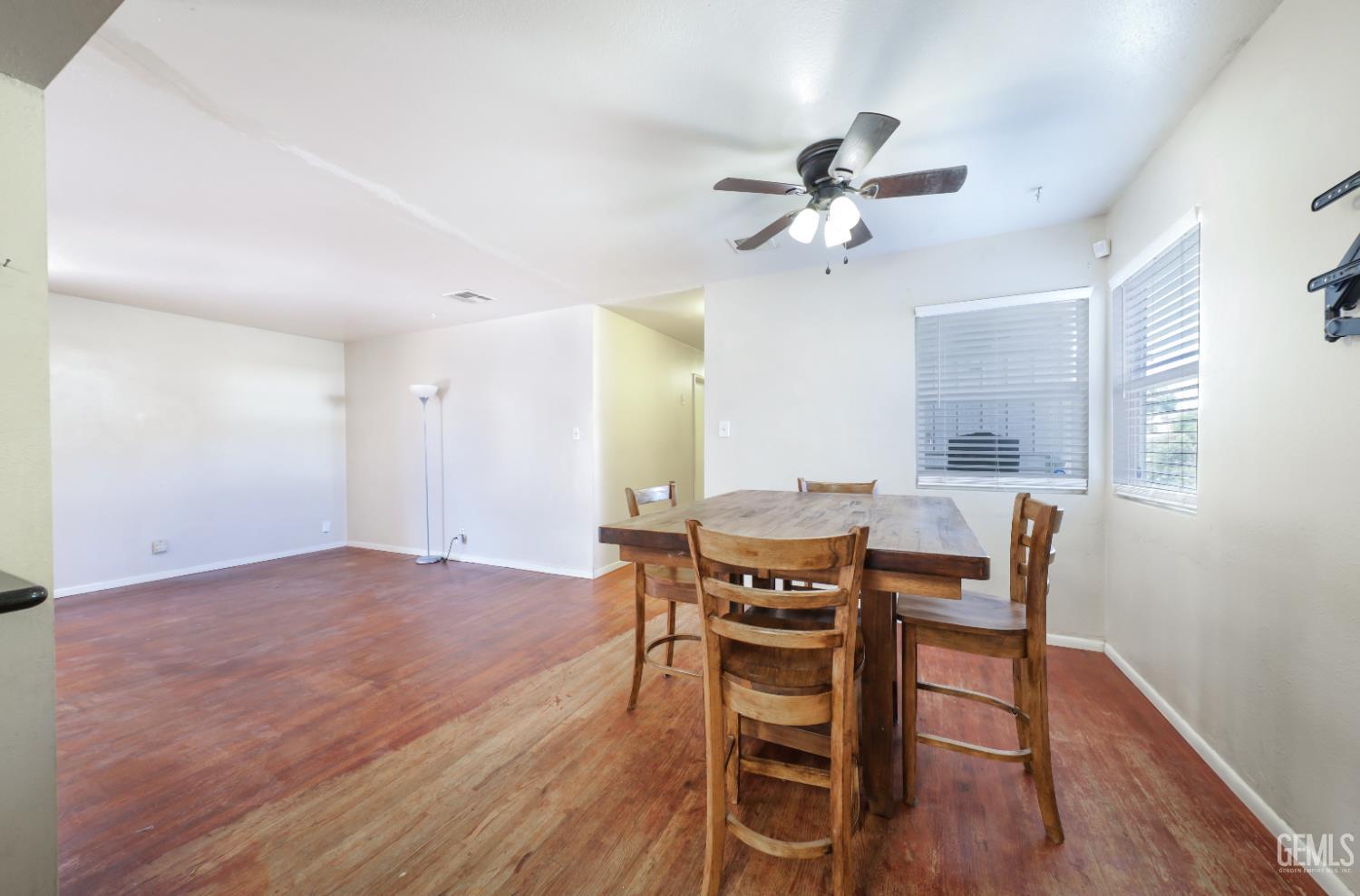 2800 N Pomona Street — photo 20