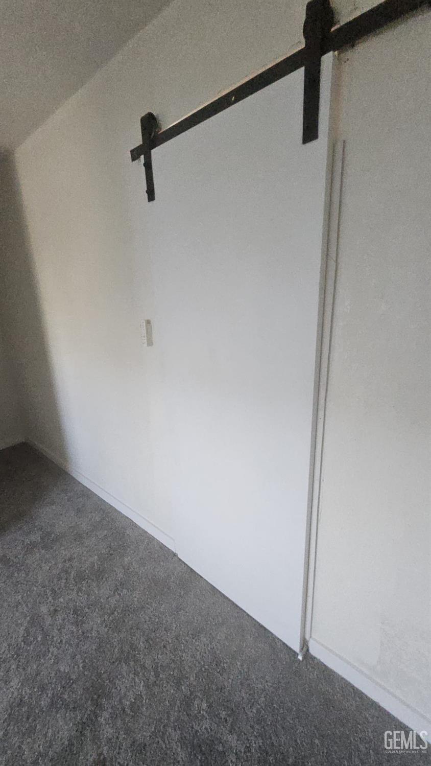 6601 Eucalyptus Drive — photo 27