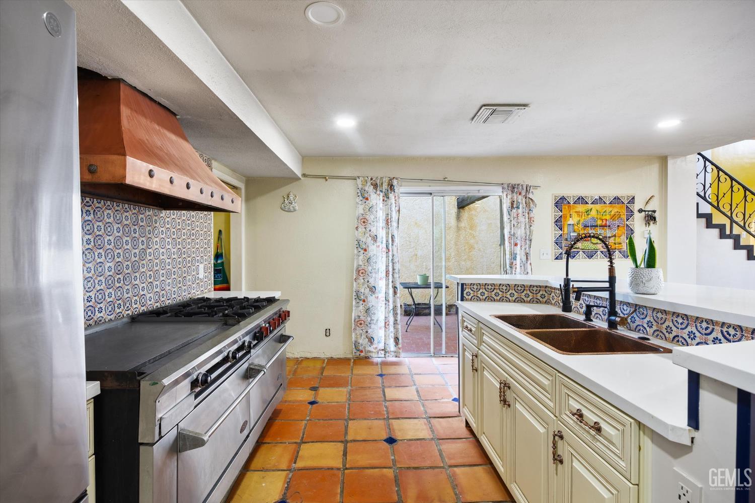 552 Pepper Drive — photo 16