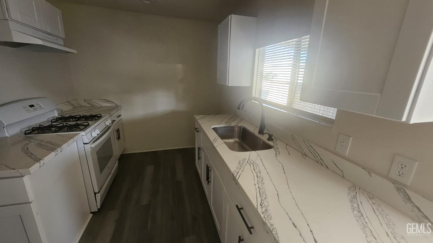 6601 Eucalyptus Drive — photo 10
