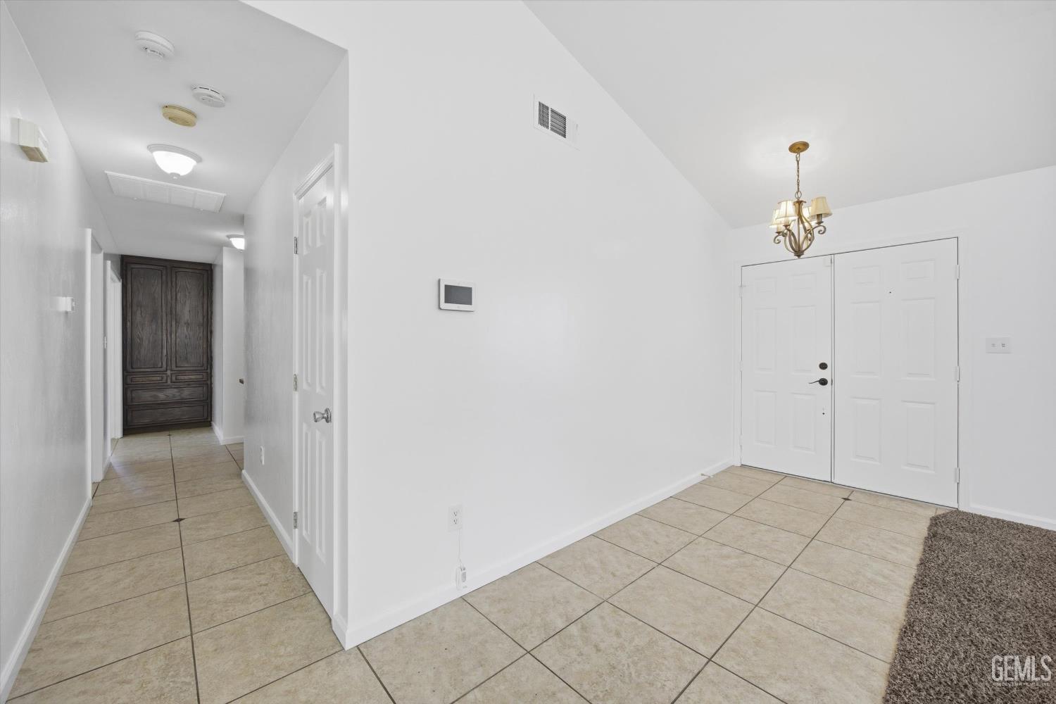 11513 Jenlee Avenue — photo 6